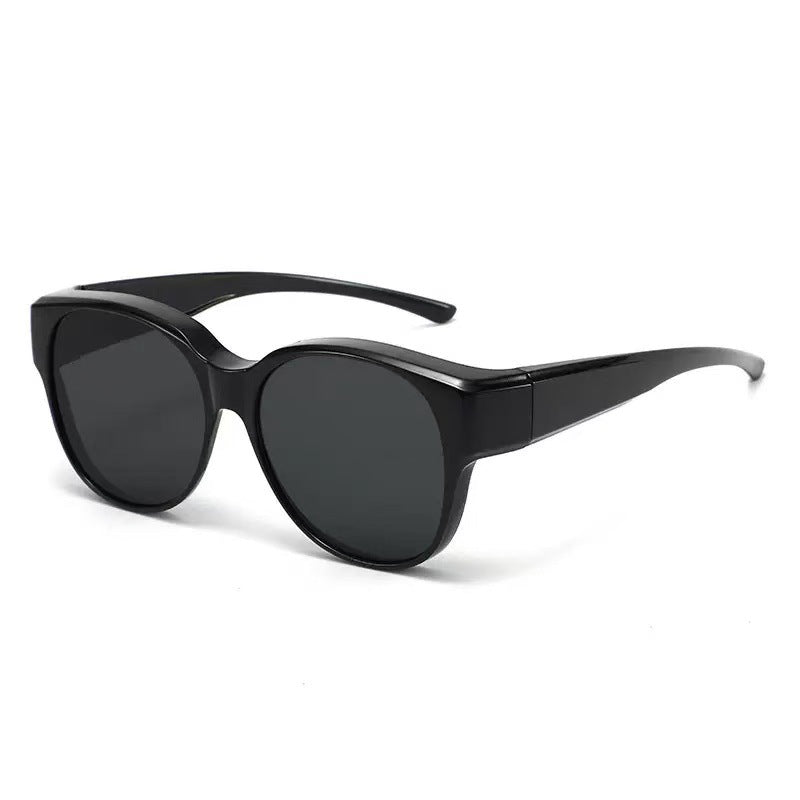 Tortoiseshell sunglasses are specially designed for driving to prevent polarition and protect women from the sun