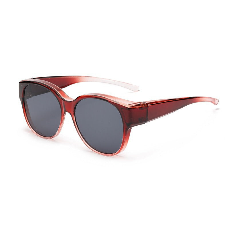 Tortoiseshell sunglasses are specially designed for driving to prevent polarition and protect women from the sun