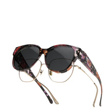 Load image into Gallery viewer, Tortoiseshell sunglasses are specially designed for driving to prevent polarition and protect women from the sun
