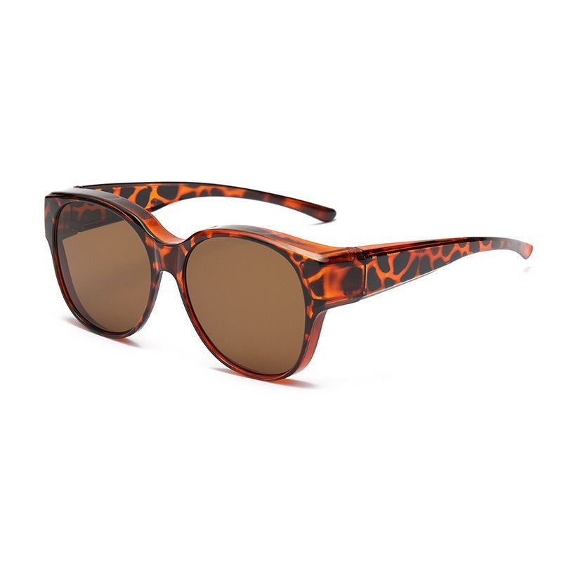 Tortoiseshell sunglasses are specially designed for driving to prevent polarition and protect women from the sun