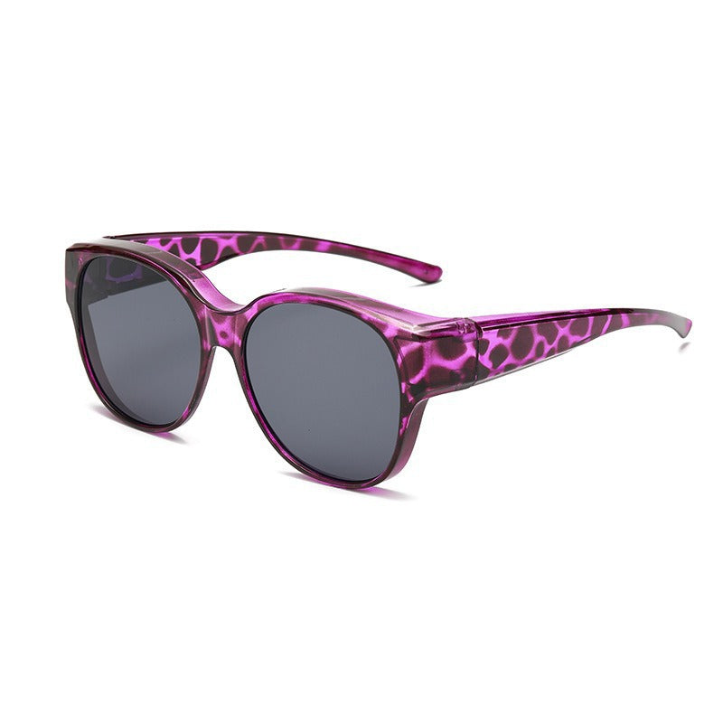 Tortoiseshell sunglasses are specially designed for driving to prevent polarition and protect women from the sun